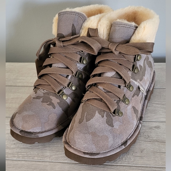 BearPaw Shoes - Bearpaw Camo Print Sherpa Wool Lined Lace Up Boot